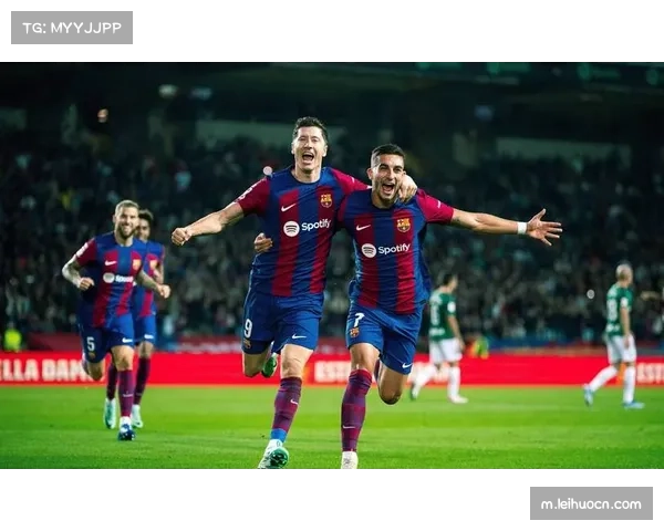 巴萨后防小将临危受命 欧冠关键战前阵容深度受考验 巴萨后防小将临危受命 欧冠关键战前阵容深度受考验